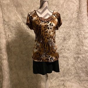 Short Sleeve Animal Print Top w Built In Necklace